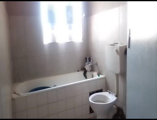 3 BEDROOM APARTMENT FOR SALE IN SUNNYSIDE